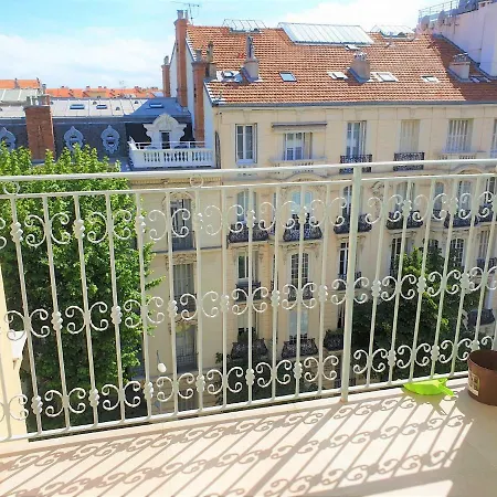 Baie Des Anges Duplex 501 *